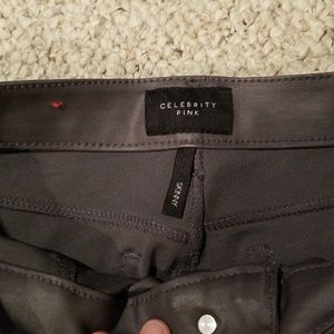 Jegging type faux leather pants